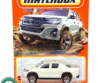 2018 Toyota Hilux (white colour) - Matchbox