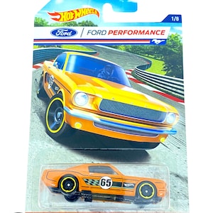 Hot Wheels - Ford Performance (1/8) ’65 Mustang 2+2 Fastback