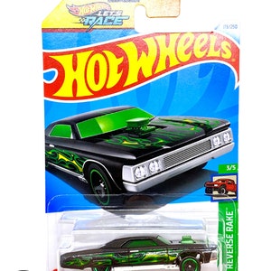 Hot Wheels Layin' Lowrider - HW Reverse Rake 3/5, 1:64 Scale Die-Cast Car (Black/Green) - View #7