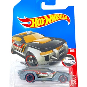 TREASURE HUNT - Hot Wheels HW Rescue 2017 (1/10) - Hw Pursuit