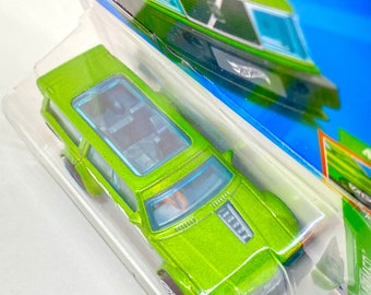 Volvo 240 Drift Wagon - Hot Wheels HW Slammed - 2023 (4/5) (245