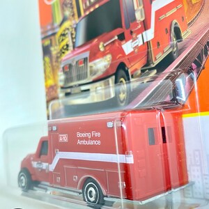 Matchbox Power Grabs #71 International Terrastar Rosso – Ambulanza 1:64 Con Boeing Fire FSB
