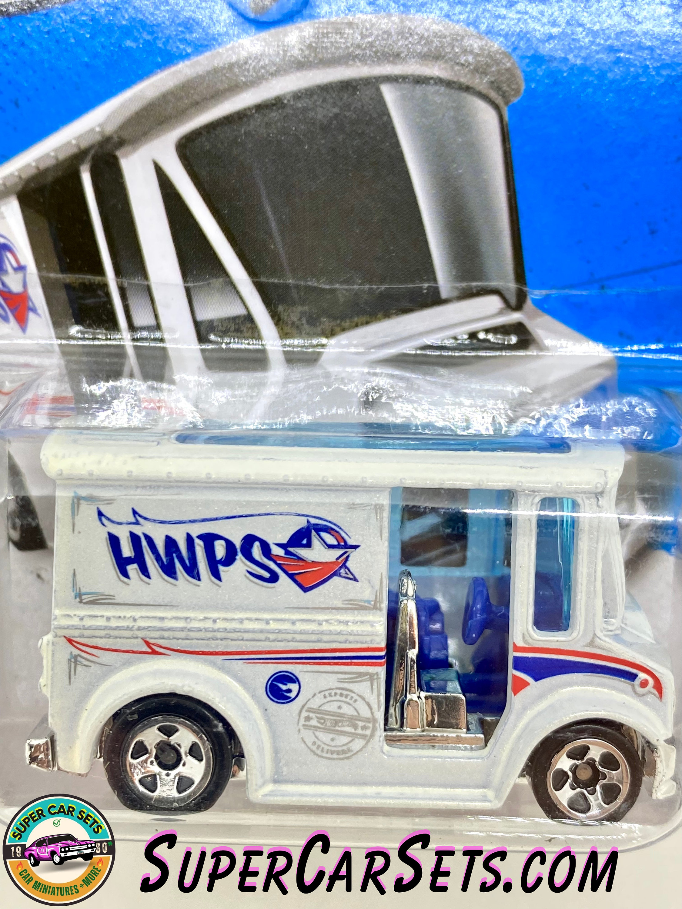 TREASURE HUNT - Bread Box (hwps) (short Card) - Hot Wheels HW City