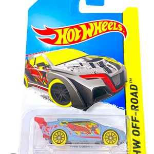 TREASURE HUNT - Hot Wheels HW Off-Road - 2014 (121/250) Loop Coupe