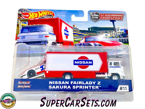 Nissan Fairlady Z Sakura Sprinter - Hot Wheels Team Transport (#11