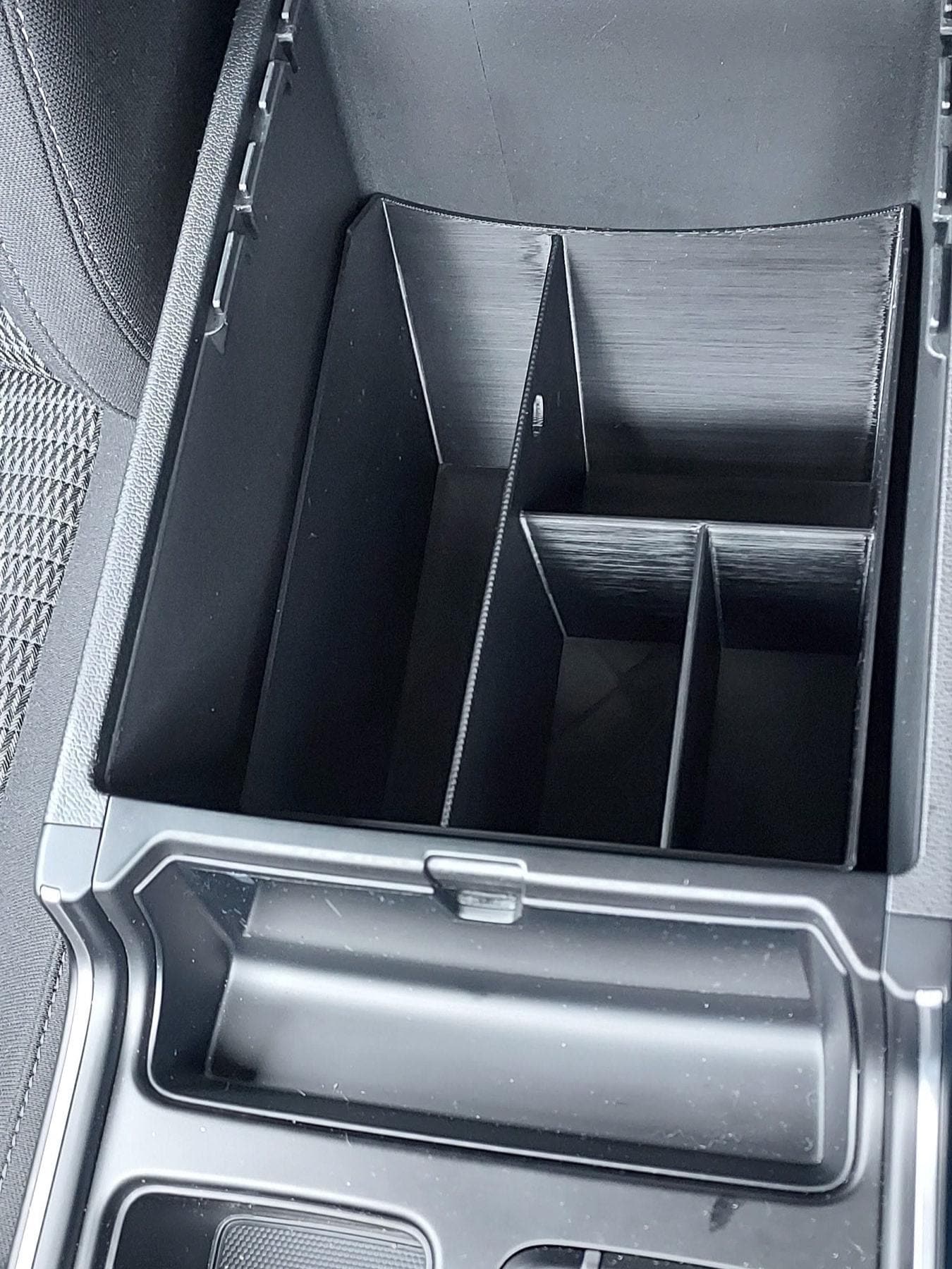 Center Console Organizer Tray For 2025 Toyota Camry – Black ABS Storage Box, Adjustable & Durable