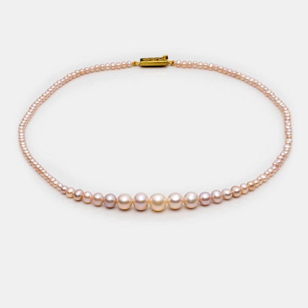 Pink Pearl Gradation Necklace for women and girls