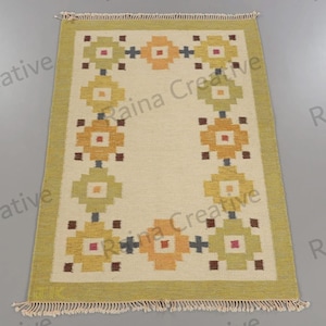 Handwoven Indian Dhurrie Rug: Beige, Mustard & Green Kilim Carpet