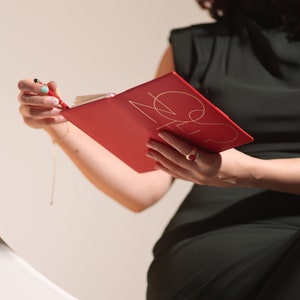 Personalised LEATHER NOTEBOOK, A6 Planner, Red Leather Planner, A6 Notebook, Personalised Planner, A6 Planner & Gift Box, Pens and Planner