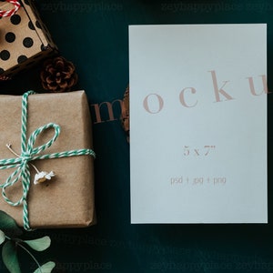 Kerstuitnodiging mockup, kerstkaart mockup, 5x7 uitnodiging mockup, 5x7 kerstkaart mockup, kaart mockup, kerst mockup, PSD