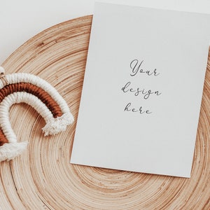 Mockup baby shower uitnodigingen, uitnodiging mockup, moderne Boho genderneutrale kaart mockup, minimalistische lege witte kaart, 5x7" kaart mockup
