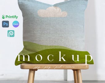 Maqueta de almohada tejida Maqueta de funda de almohada tejida cuadrada Plantilla de Canva Maqueta de cojín de impresión bajo demanda PSD Maqueta de almohada decorativa de Printfy Arrastrar y soltar