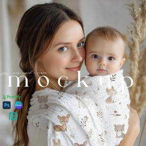 Mockup di copertina per neonati PSD Modello di copertina bianca vuota Canva Mockup di copertina per neonati personalizzabile Mockup di copertina in jersey elasticizzato per neonati