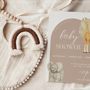 Baby shower uitnodiging mockup, baby verjaardagsuitnodiging mockup, 5x7 uitnodiging mockup, moderne Boho genderneutrale kaart, minimalistische baby PSD afbeelding 2