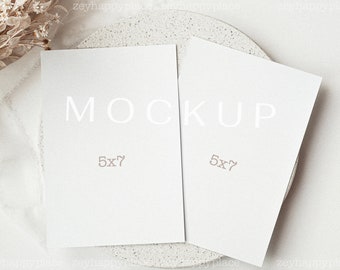 Doppelte 5x7 Einladungs-Mockup, Doppelte Einladungs-Mockup, 5x7 Einladungs-Mockup, Hochzeitseinladungs-Mockup, Grußkarten-Mockup, Smart PSD