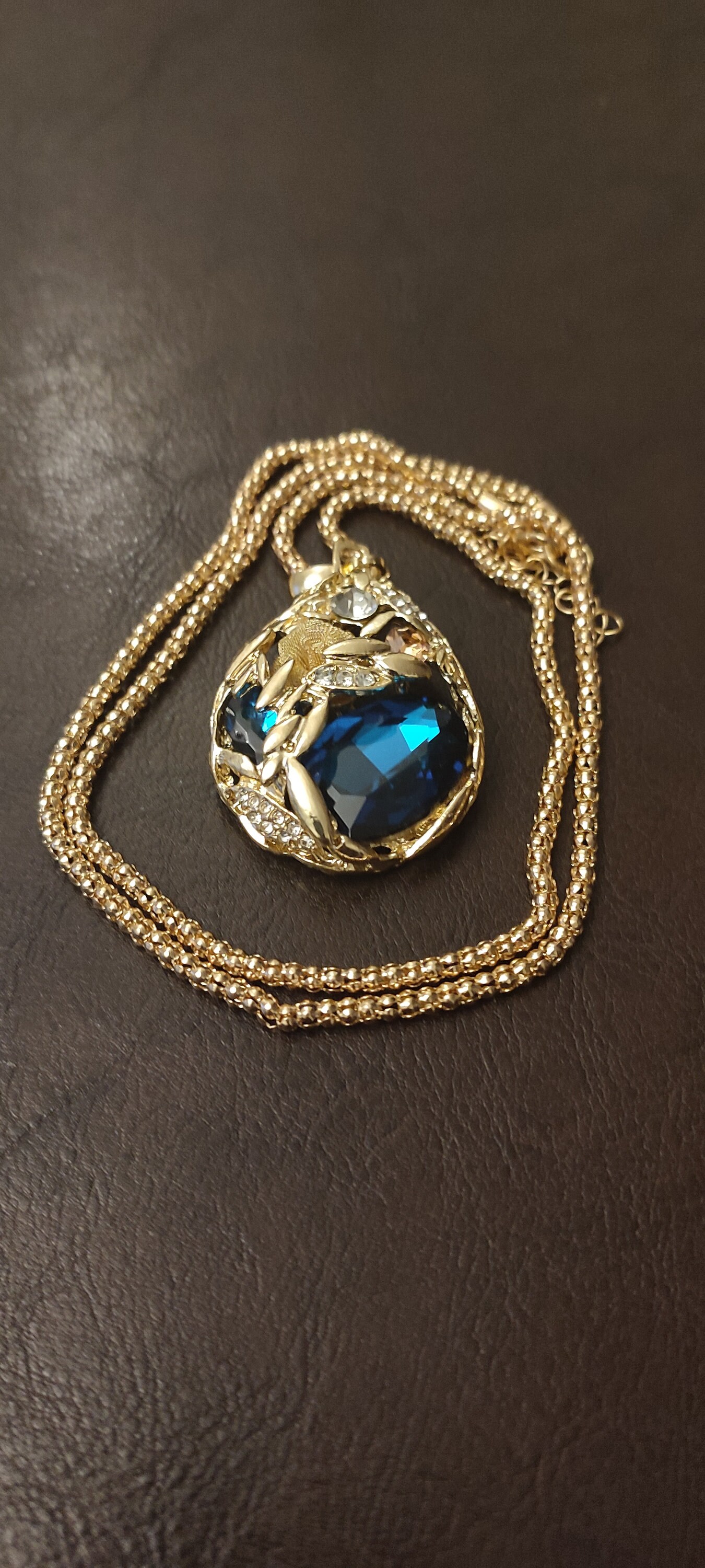 Talisman of feminine attractiveness and charm "Enchantress"
