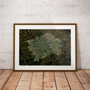 Prague — Carte de la ville avec imagerie satellitaire Poster