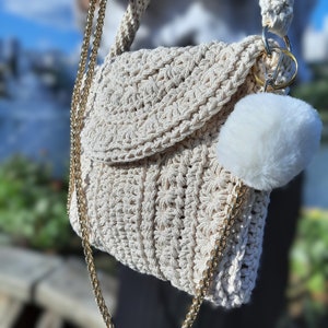 Woven handbag for women and girls, White color classy bag