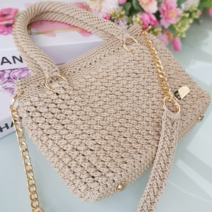 Gestrickte beige Handtasche für Frauen, handgemachte Schultertasche, Häkeltasche für Event, große gewebte Tragetasche, elegante Sommertasche