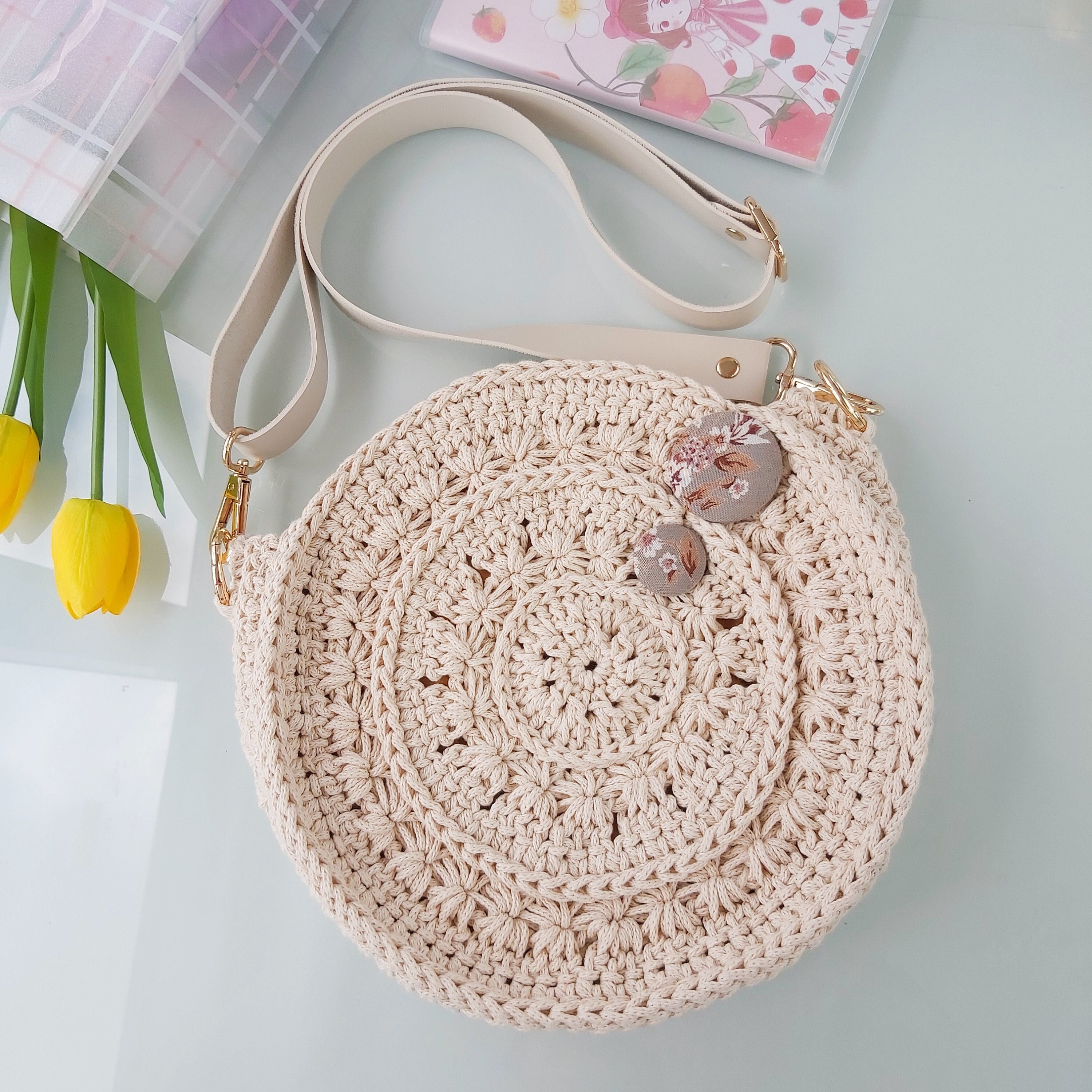 2023 Designer Mini Circular Round Sling Bag With Chain Crossbody Strap For  Women Pancake Style Handbag From Single_shoulder_bag, $67.16 | DHgate.Com