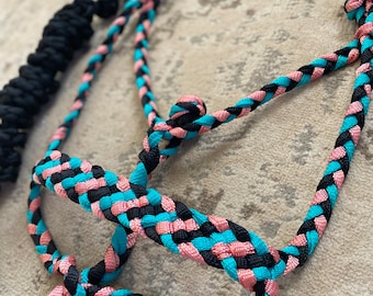 Turkoois/roze/zwart mule tape halster