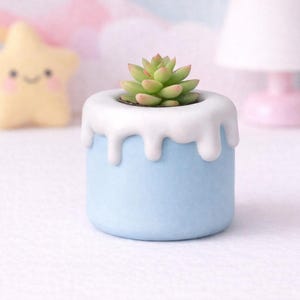 ミニケーキ型プランター – 滴るアイシングの3Dプリント、サイズ変更可能な鉢（プランター、ペン立て）