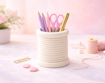 Spool Pen Holder STL – Sewing Inspired Desk Organizer, Crafting Tool Cup (Easy Print)