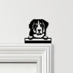 Adorno para puerta con diseño de perro de montaña bernés, varios colores. Letrero decorativo para la parte superior de la puerta. Decoración de pared novedosa, arte para marcos de puertas y arte decorativo para puertas.