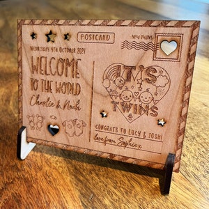 New Baby Twins Babies Biglietto personalizzato Cartolina in legno incisa come regalo