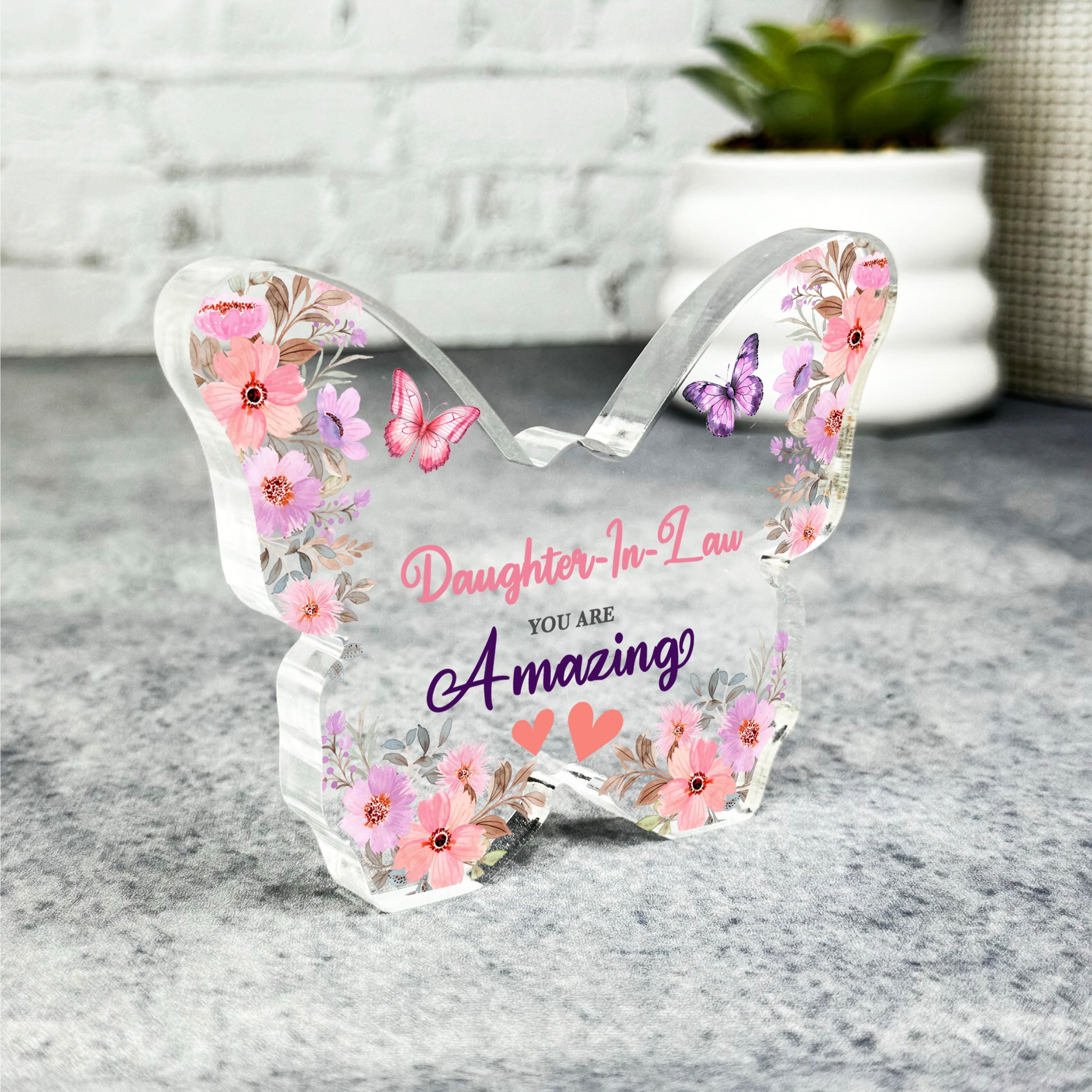 Tarjeta De Cumpleaños Especial Para Nuera Con Flores Y Mariposas