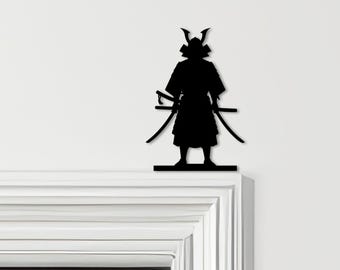 Adorno para puerta de guerrero samurái en varios colores. Letrero decorativo para la parte superior de la puerta. Decoración de pared novedosa, arte para marcos de puertas y arte decorativo para puertas.