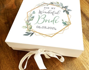 Bride Wife Green Leaves Foliage Personalised Square Wedding Day Gift Box