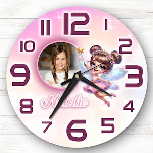 Mädchen Fee Foto personalisierte Geschenk für Kinderzimmer Uhr | Kinder Uhr, Kinderzimmer Dekor, Benutzerdefinierte Uhr, Geschenk für Kinderwanduhr