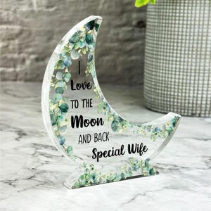 Love You To The Moon And Back Gift For Wife Moon Ornament Keepsake Plaque | Birthday Present Valentine&#39;s Day Present Wedding Anniversary