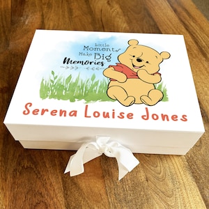 Nuova confezione regalo per baby shower Winnie The Pooh con cesto di memoria personalizzato