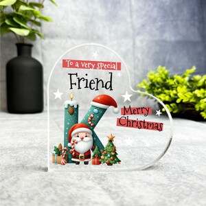 Regalo para un amigo especial, placa de recuerdo con forma de corazón con la letra K del alfabeto navideño, regalo de recuerdo navideño, abalorio de acrílico