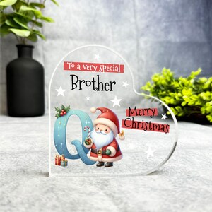 Regalo para hermano especial, placa de recuerdo con forma de corazón con la letra Q del alfabeto de Navidad, regalo de recuerdo de Navidad, abalorio de acrílico