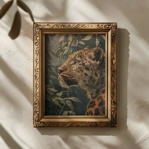 Leopard | Viktorianische Kunstdrucke, Dschungel Wildtier Gemälde, Tier Porträt, Stimmungsvolles Vintage Dekor, Botanische Ästhetik, Dschungel Wandkunst