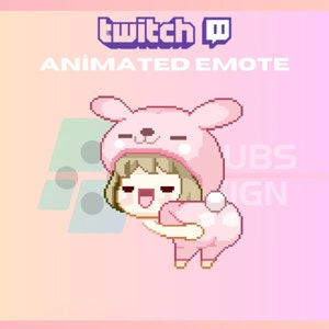 Puede incluir: Emoticono animado de Twitch con una niña pixelada que lleva un disfraz de conejito rosa con detalles blancos. La niña sonríe y tiene el pelo rubio. El emoticono está sobre un fondo degradado rosa y azul.