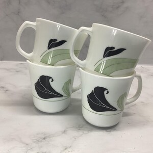 Vintage Corelle Corning USA Black Orchid Coffee Mugs Retro 1990&#39;s Kitchenware set of 4