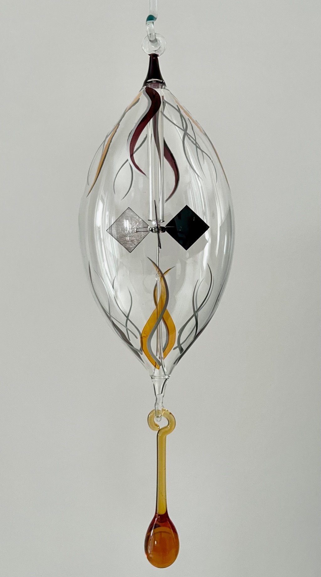 Lightmill Radiometer Solar Perpetuum Mobile Glass Art 8 X 24 Cm Amber