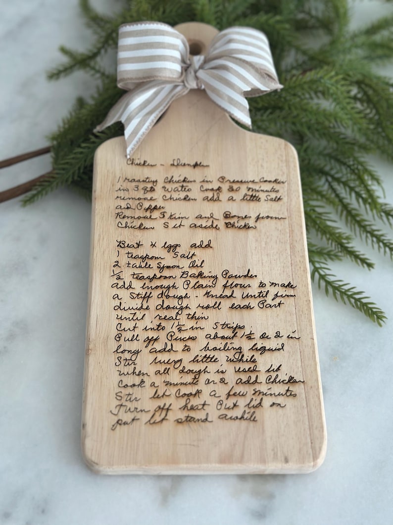 Handwritten Recipe Board Wedding Gift Idea Custom Engraved Wood Kitchen Display Personalized Family Recipe Keepsake Special Cooking Memory Preserved Wooden Cutting Board Decorative Kitchen Wall Hanging Unique Handcrafted Present Sentimental