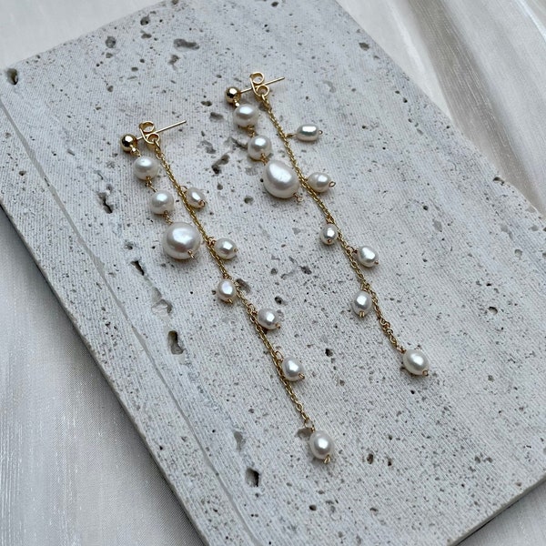 Dangle Pearl Earrings with Crystal