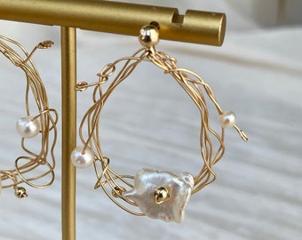 Hand wired earrings, Baroque freshwater pearl earrings, 14k gold plated wired earrings, Gold round dangle earrings, Bridal wedding earrings