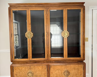 1970s Vintage Century Furniture Chin Hua by Raymond Sobota China / Display Cabinet