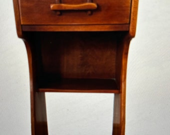 Late 20th Century Cushman Colonial Nightstand