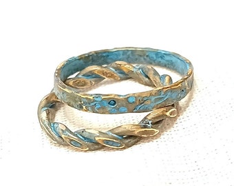 Anelli celtici abbinati, set di anelli per coppie, anelli del fabbro per due, matrimonio e fidanzamento, gioielli personalizzati vichinghi in rame con patina blu