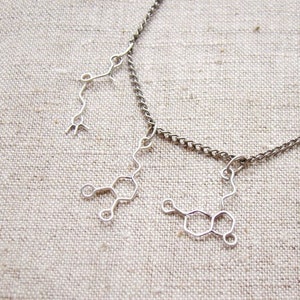 Dopamine serotonine en acetylcholine molecuul ketting, geluk sieraden, 925 zilver, symbool scheikunde cadeau, wetenschappelijke ketting sieraden