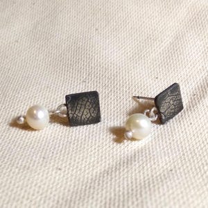 Freshwater pearl drop earrings, Organic pearl drop earrings, Bridal pearl earrings silver, Natural pearl earrings, Silver pearl studs