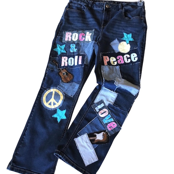 パンツ PEOPLESTYLE deconstructs patchwork jeans DECONSTRUCTED EXAGGERATED FLARED PATCHWORK JEANS - AVAILABLE